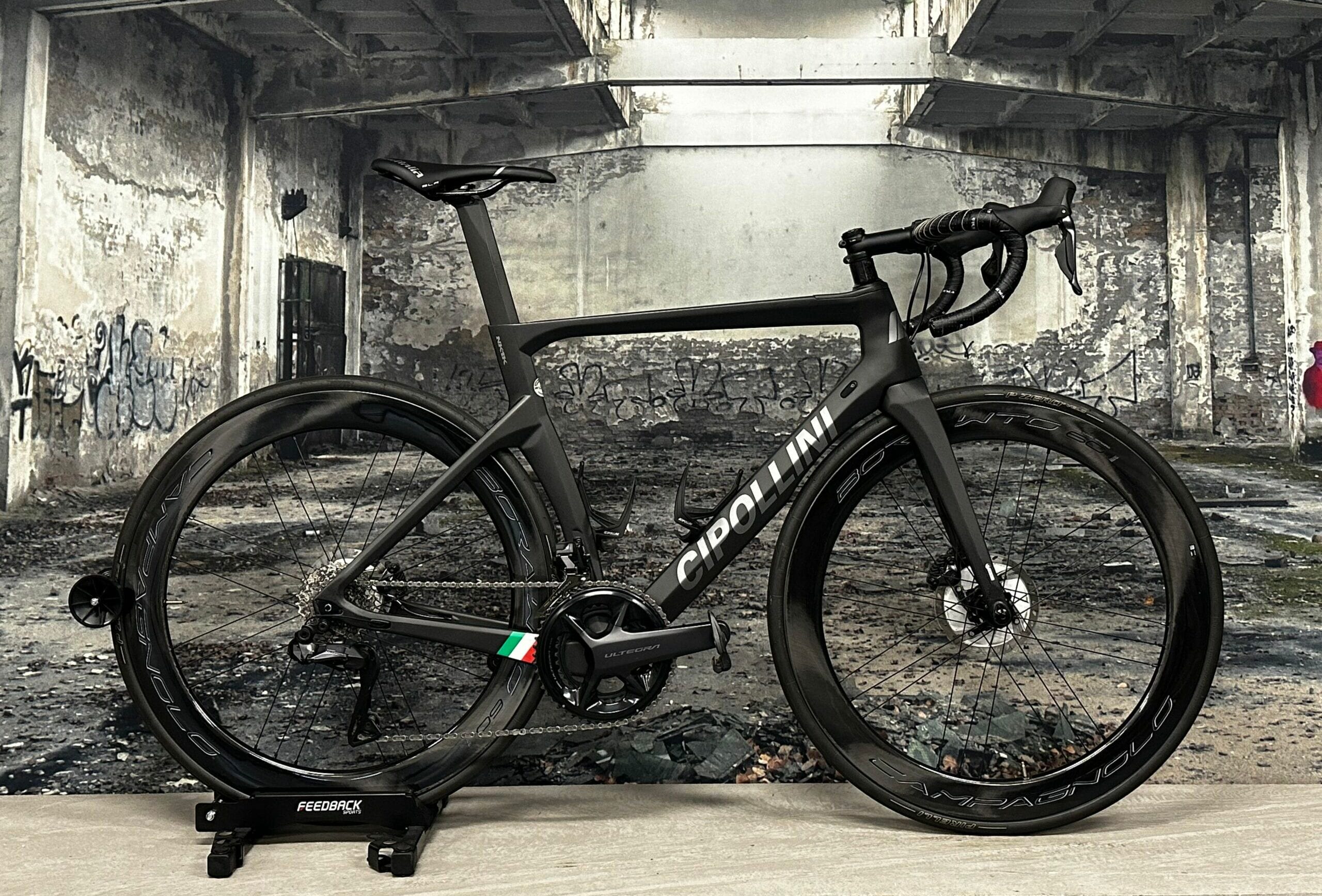Cipollini NK1K Racefiets Large (56 cm) – Ultegra Di2 – Campagnolo Bora WTO
